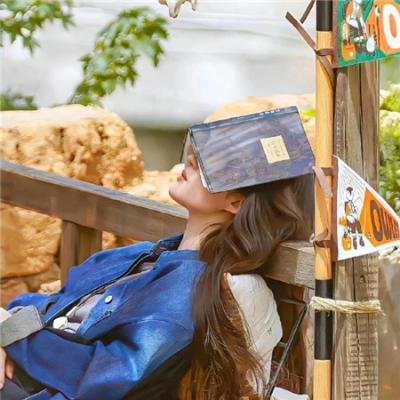 品牌官方实拍：头部网红离婚传闻疯传，全网玩梗
